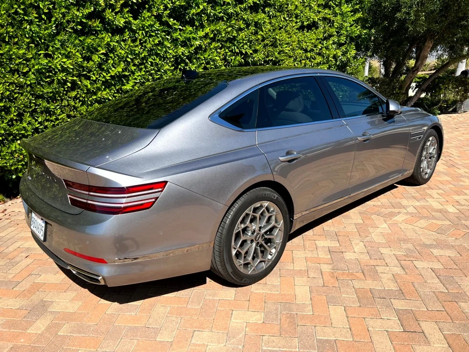 2022 Genesis G80 - Image 2 of 21