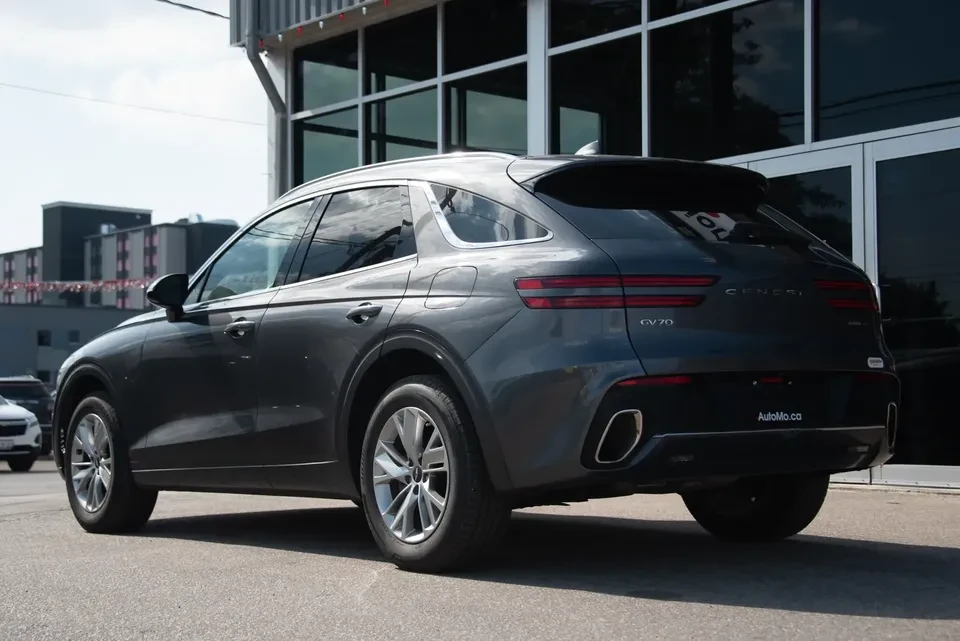 2022 Genesis GV70 - Image 4 of 8