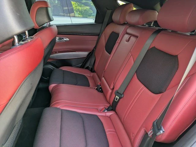 2022 Genesis GV70 - Image 16 of 21