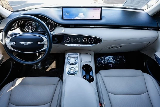 2022 Genesis GV70 - Image 10 of 12