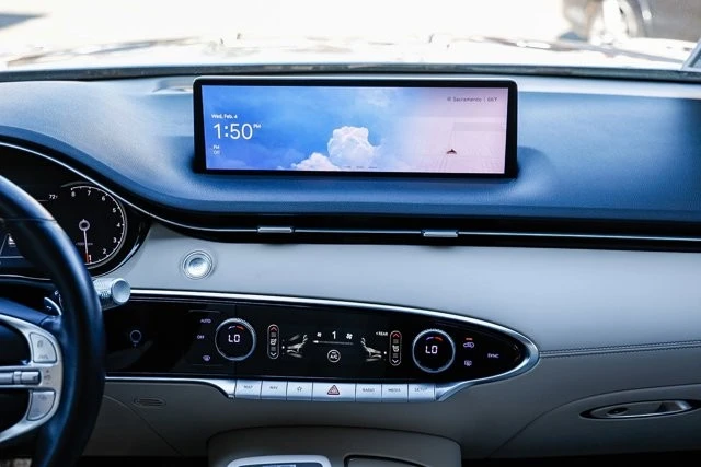 2022 Genesis GV70 - Image 11 of 12