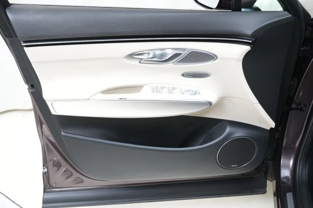 2022 Genesis GV70 - Image 21 of 21