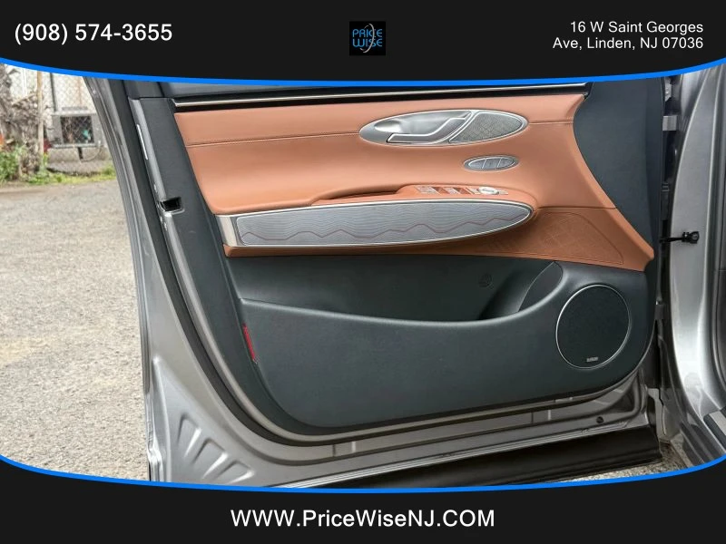 2022 Genesis GV70 - Image 7 of 12