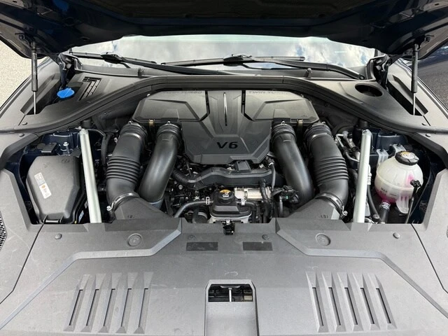 2022 Genesis GV70 - Image 6 of 21