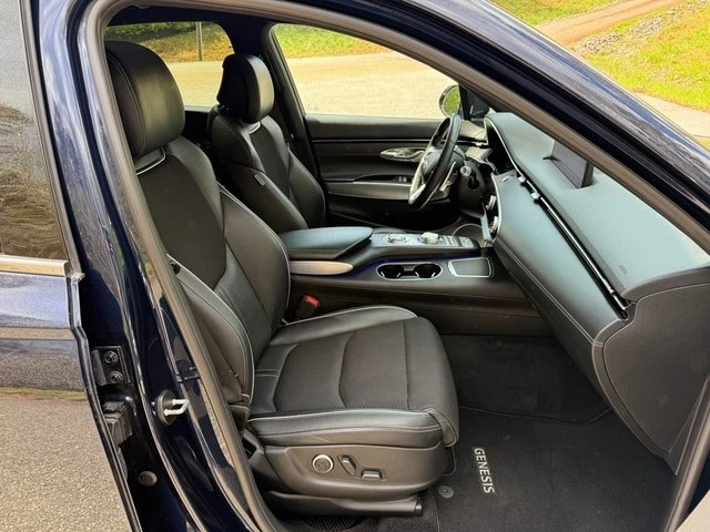 2022 Genesis GV70 - Image 19 of 21