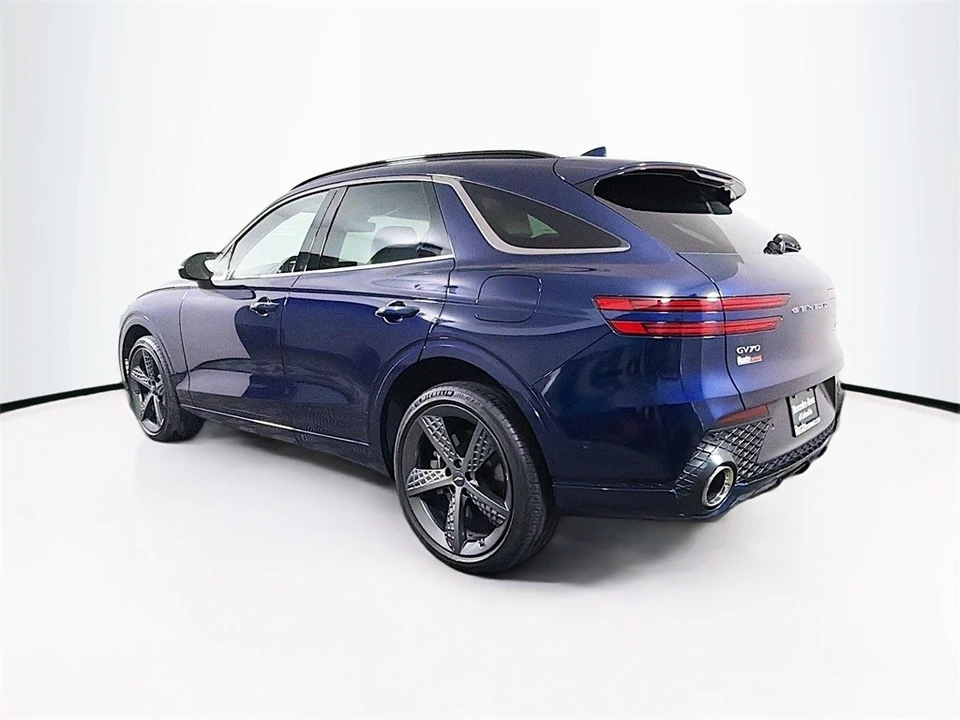 2022 Genesis GV70 - Image 5 of 12