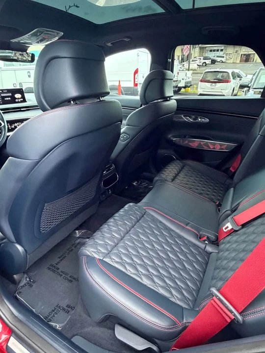 2022 Genesis GV70 - Image 6 of 6