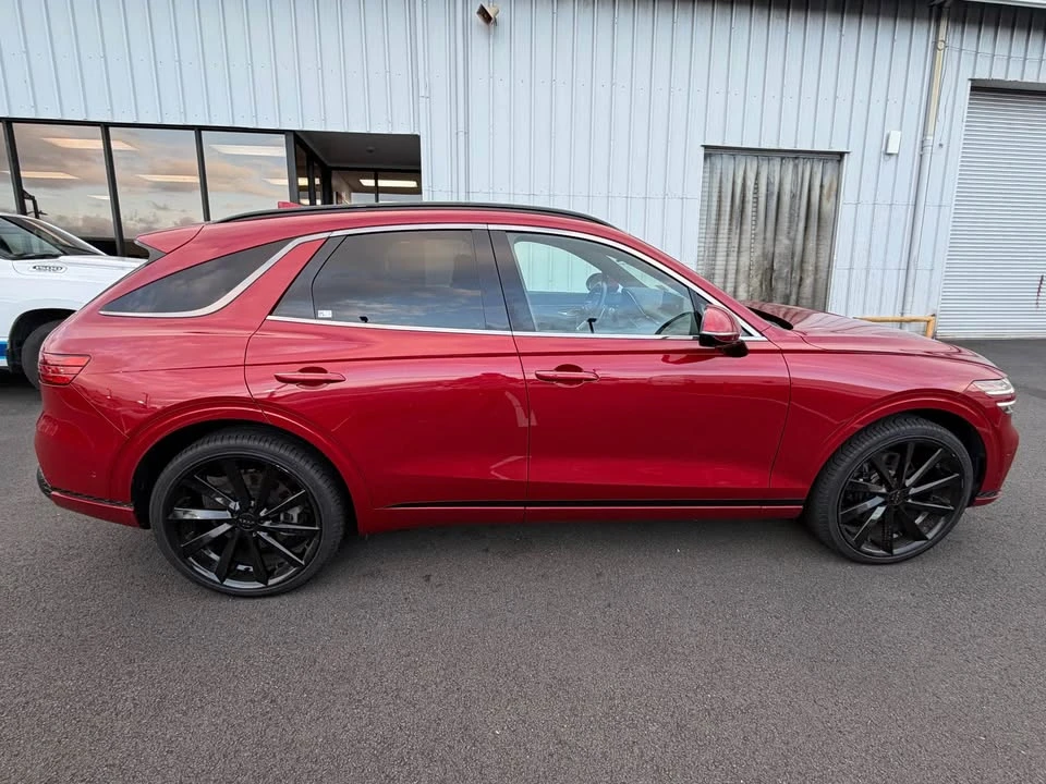 2022 Genesis GV70 - Image 3 of 6