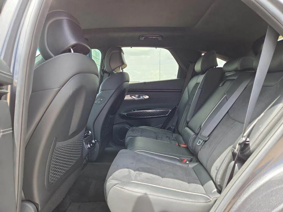 2022 Genesis - Image 7 of 14