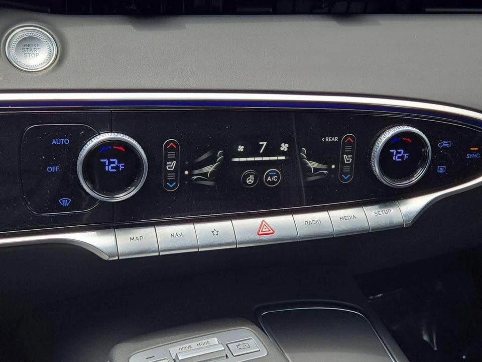 2022 Genesis - Image 12 of 14
