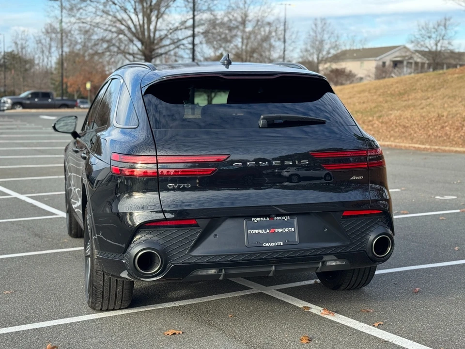 2022 Genesis GV70 - Image 9 of 12