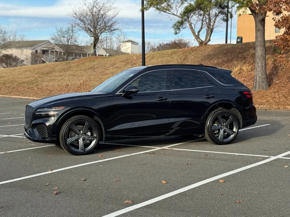 2022 Genesis GV70 - Image 5 of 12