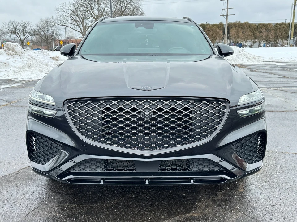 2022 Genesis GV70 - Image 2 of 21