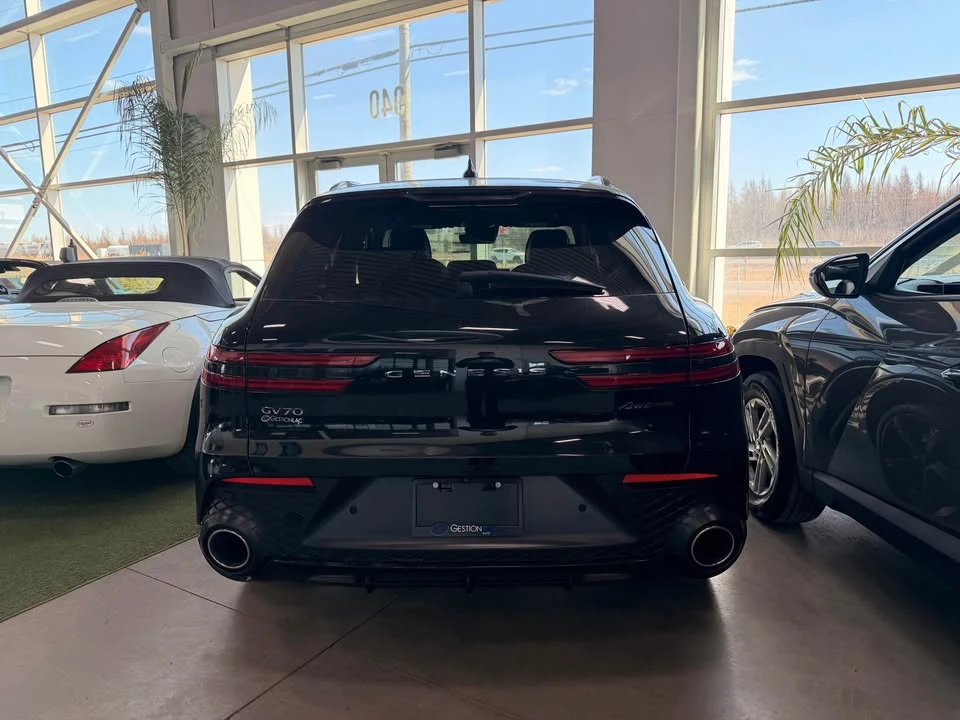 2022 Genesis GV70 - Image 4 of 18