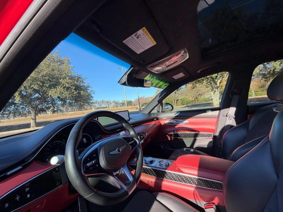 2022 Genesis GV70 - Image 10 of 21