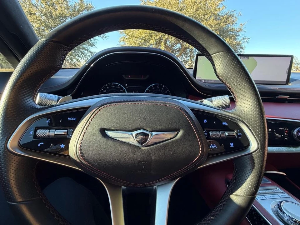 2022 Genesis GV70 - Image 13 of 21