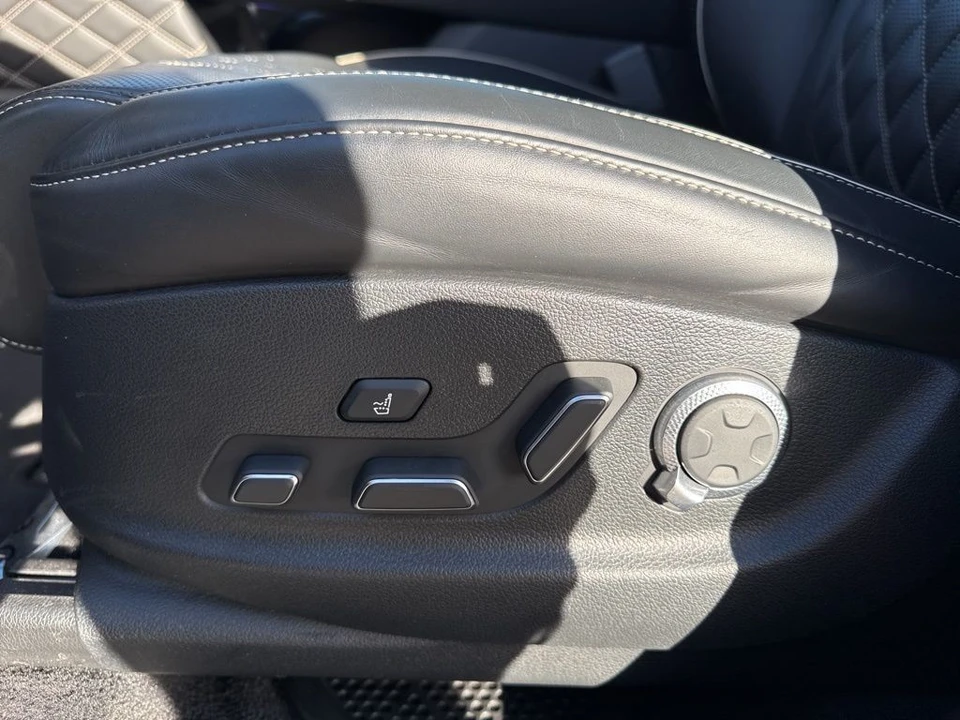 2022 Genesis GV80 - Image 11 of 21