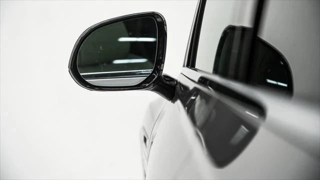 2022 Genesis GV80 - Image 16 of 21