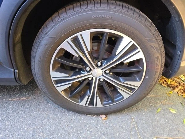 2022 Genesis - Image 10 of 12