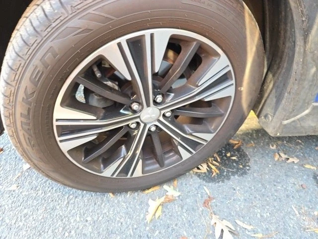 2022 Genesis - Image 9 of 12