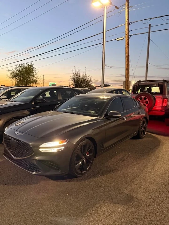 2022 Genesis G70 - Image 2 of 7