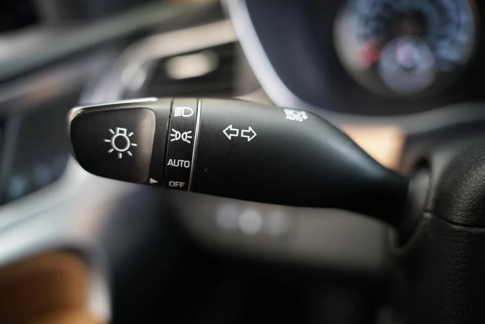 2022 Genesis G70 - Image 13 of 19