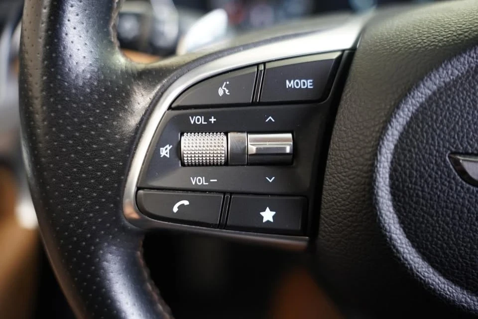 2022 Genesis G70 - Image 12 of 19