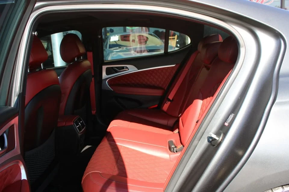 2022 Genesis G70 - Image 15 of 20