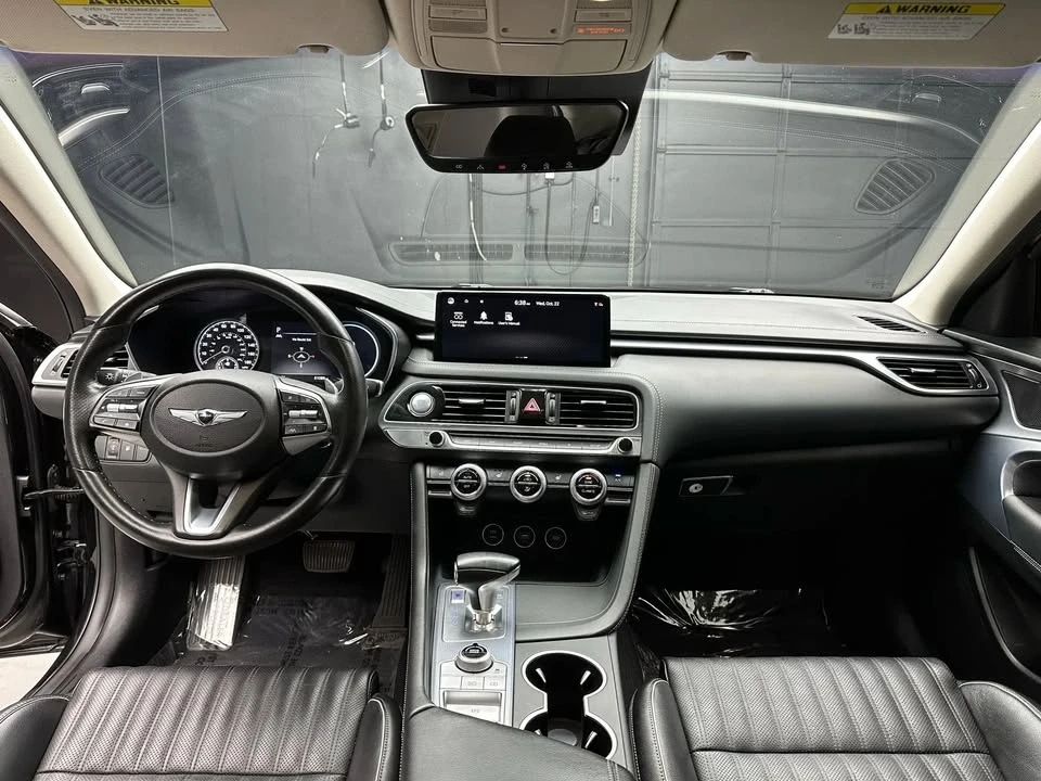 2022 Genesis G70 - Image 16 of 18