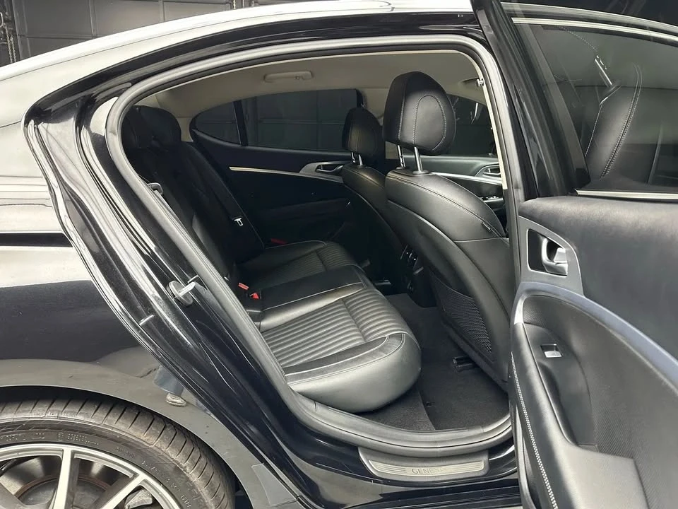 2022 Genesis G70 - Image 14 of 18