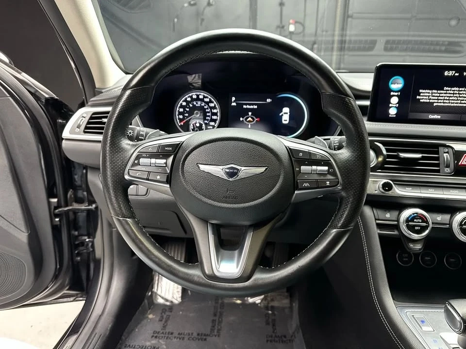 2022 Genesis G70 - Image 15 of 18