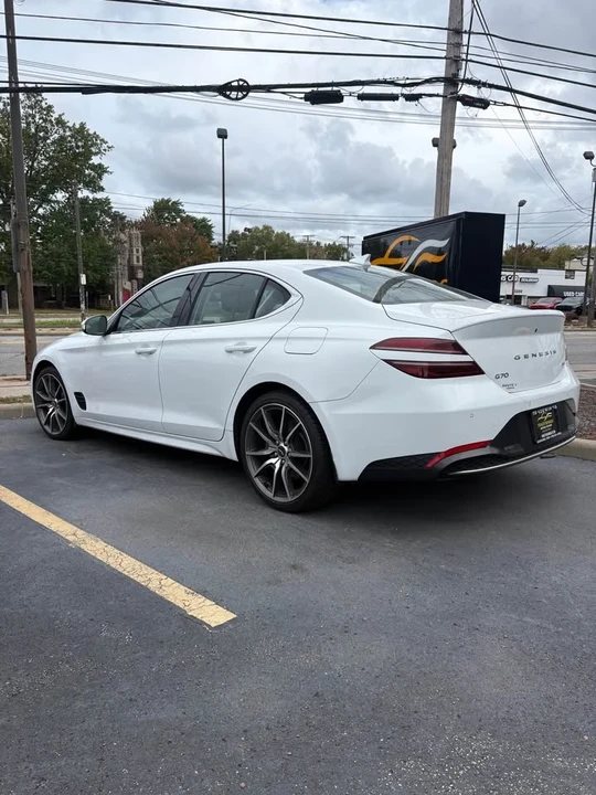 2022 Genesis G70 - Image 4 of 4