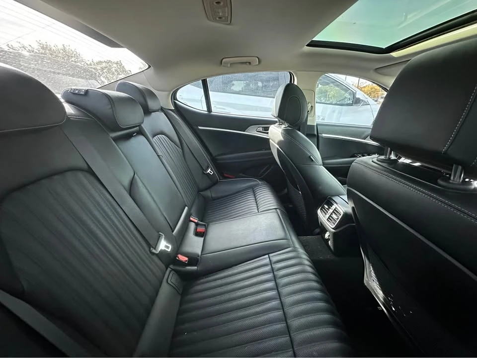 2022 Genesis G70 - Image 5 of 6