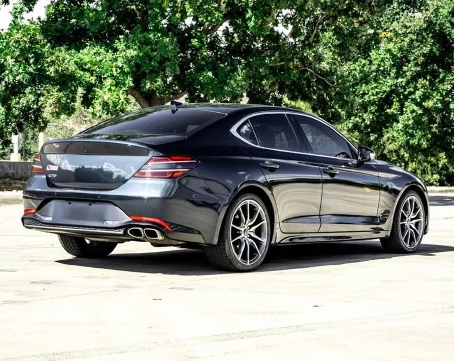 2022 Genesis G70 - Image 2 of 7