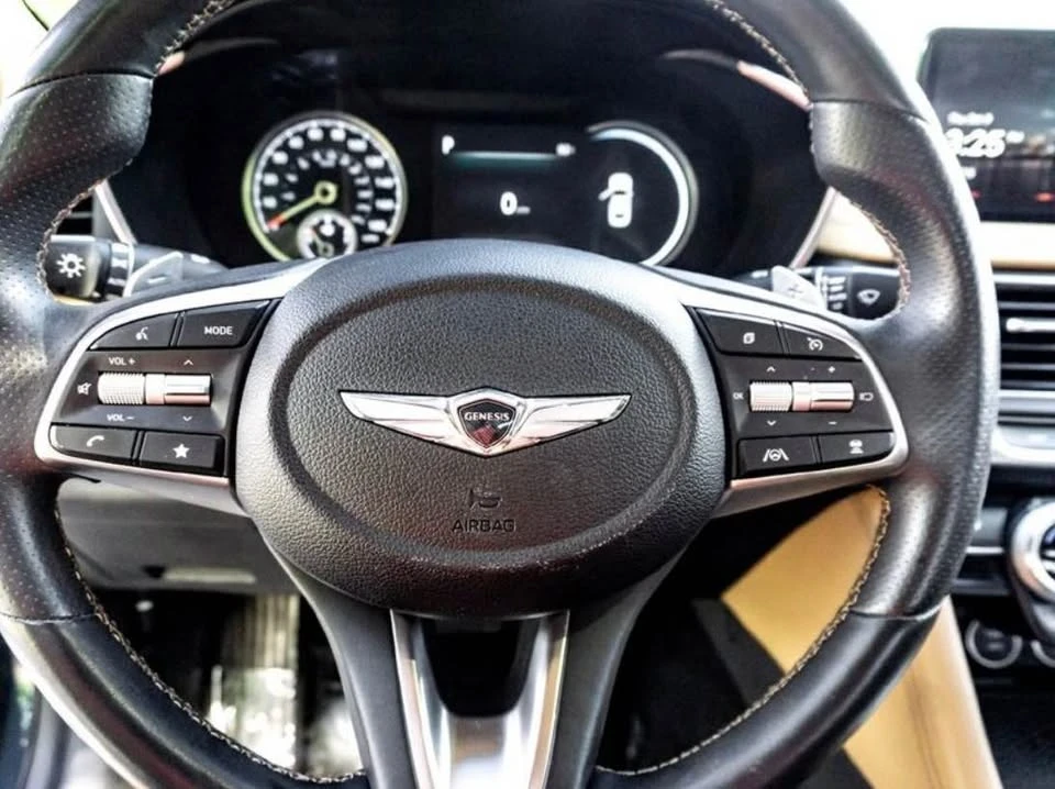 2022 Genesis G70 - Image 4 of 7