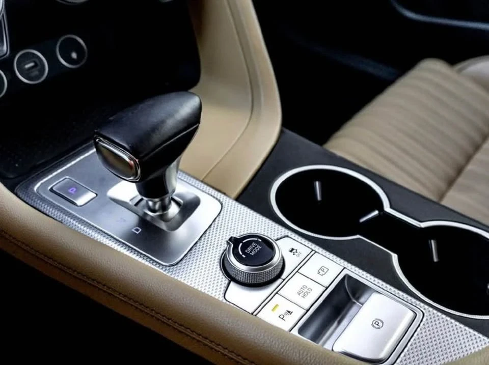 2022 Genesis G70 - Image 6 of 7