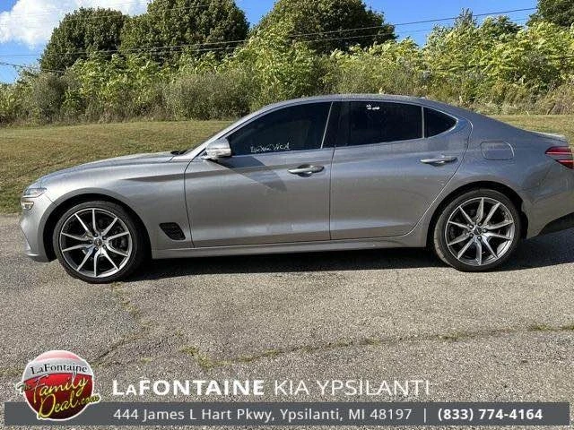 2022 Genesis G70 - Image 10 of 12