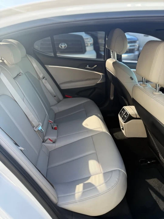2022 Genesis G70 - Image 5 of 8