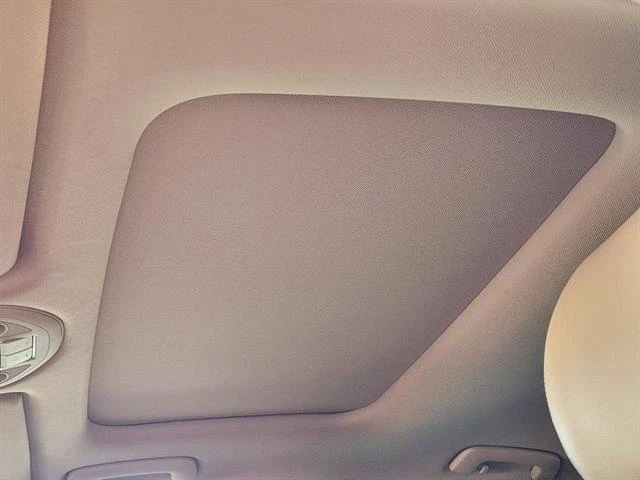 2022 Genesis G70 - Image 16 of 19