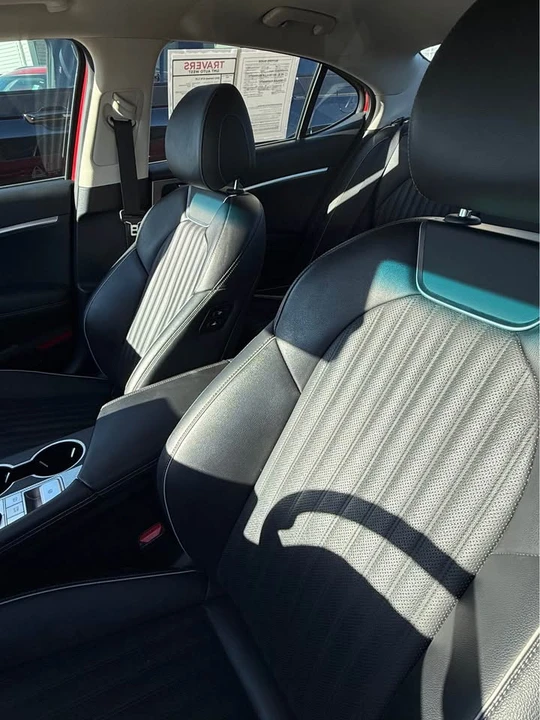 2022 Genesis G70 - Image 2 of 5