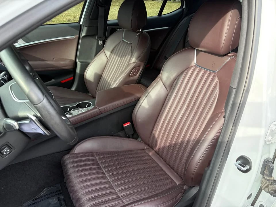 2022 Genesis G70 - Image 7 of 10