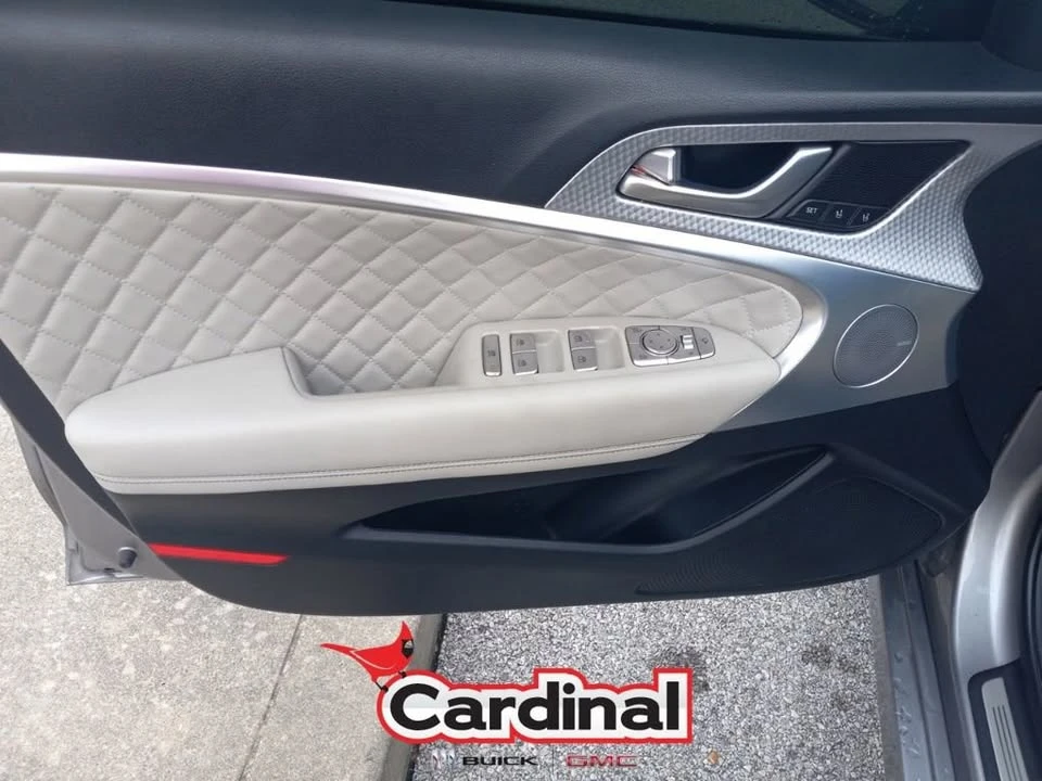2022 Genesis G70 - Image 17 of 19