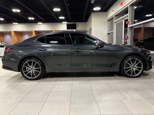 2022 Genesis G70 - Image 8 of 16
