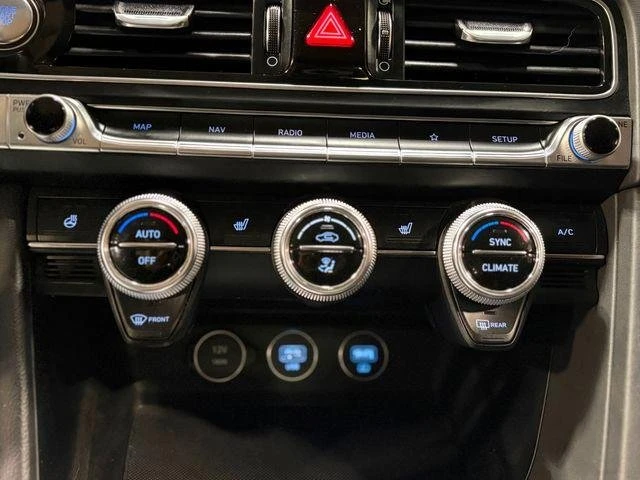 2022 Genesis G70 - Image 18 of 18