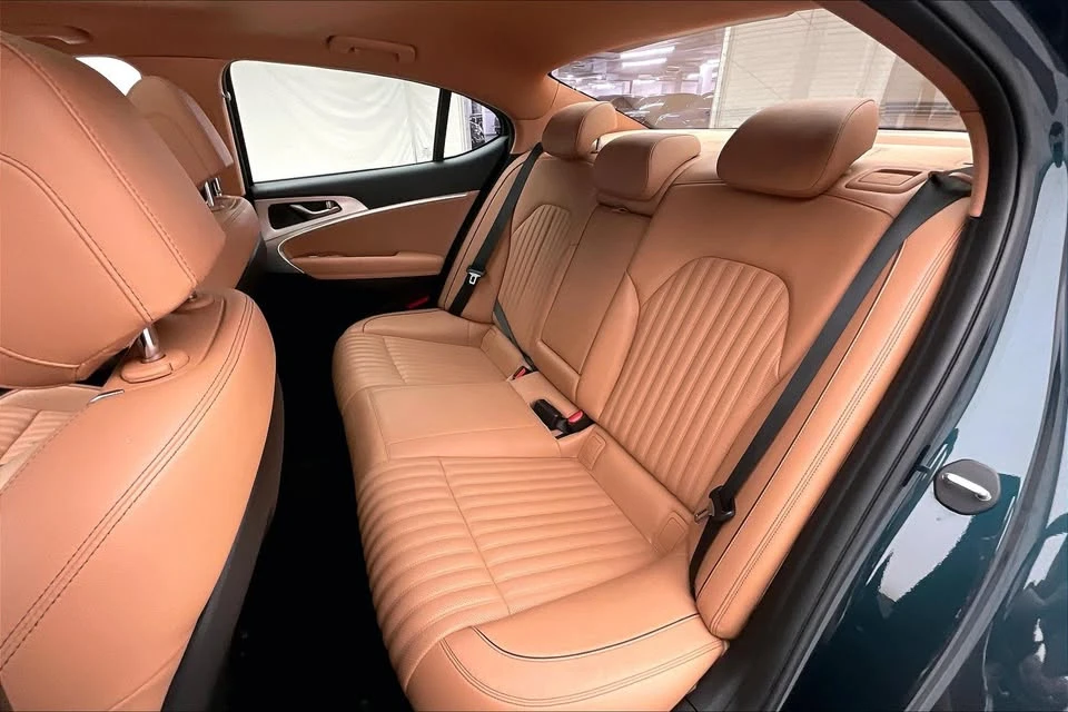 2022 Genesis G70 - Image 17 of 17