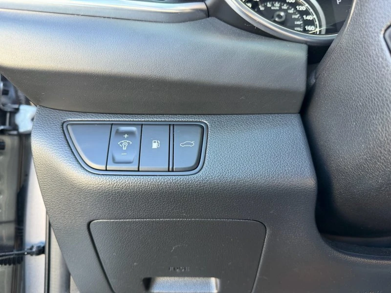 2022 Genesis G70 - Image 11 of 16