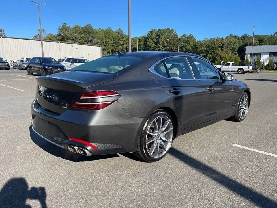 2022 Genesis G70 - Image 4 of 19