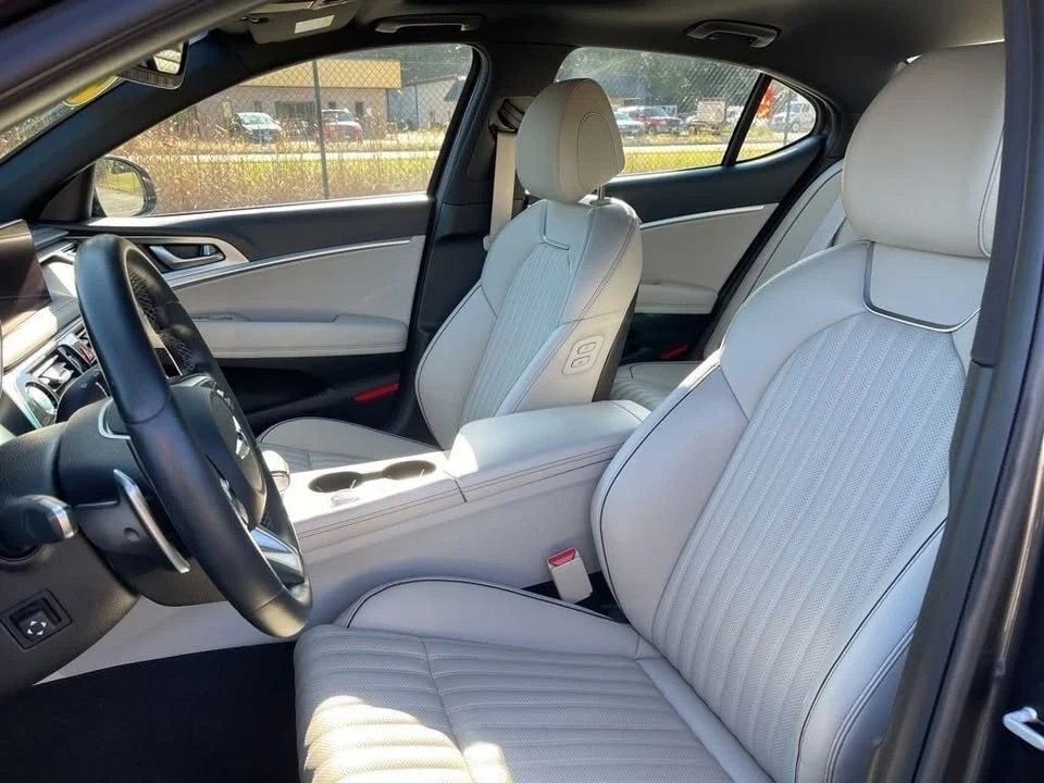 2022 Genesis G70 - Image 18 of 19