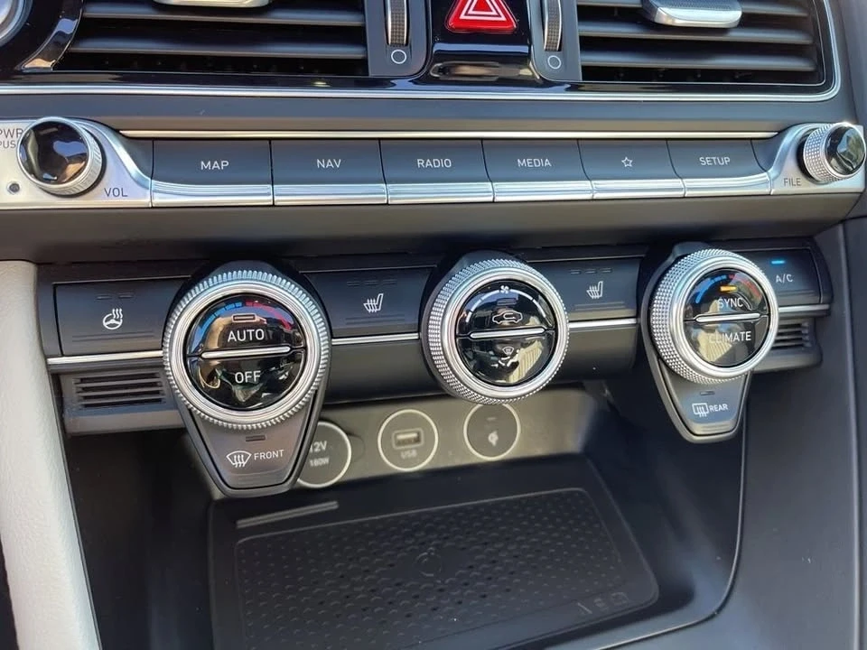 2022 Genesis G70 - Image 11 of 19