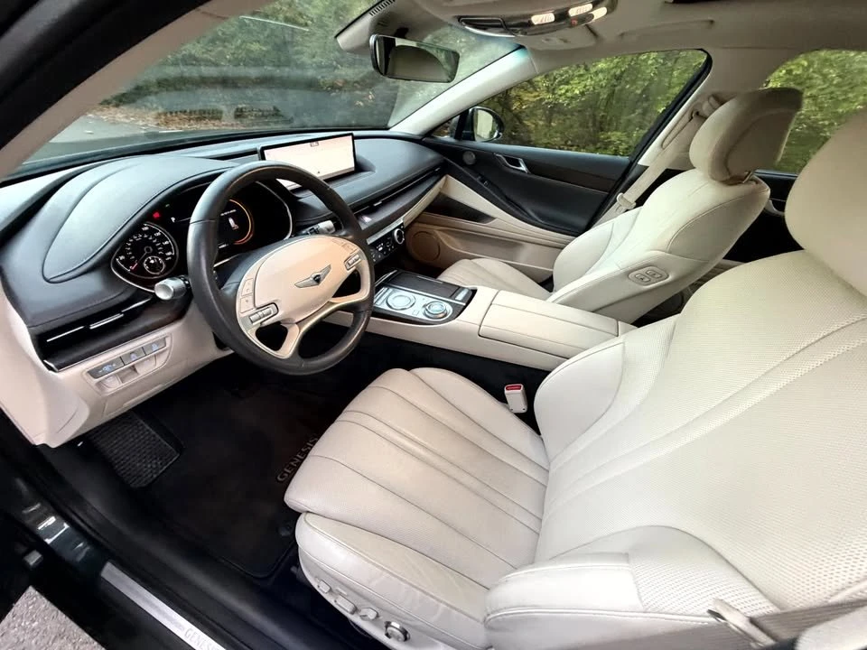 2022 Genesis G80 - Image 16 of 21